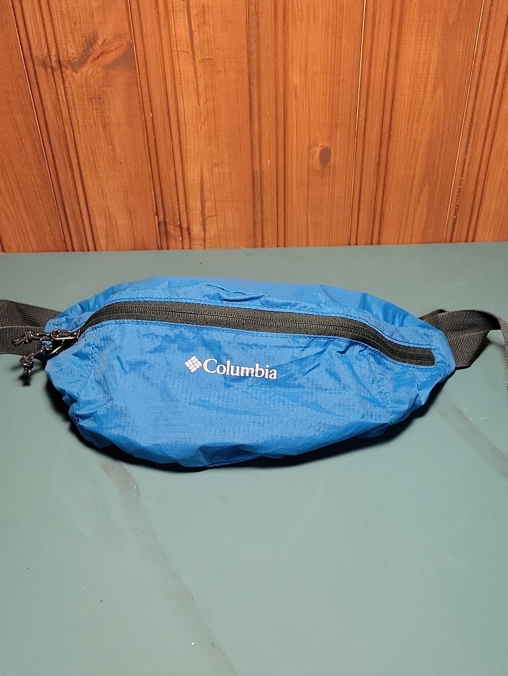 Columbia Blue Lightweight  - Fanny Pack
